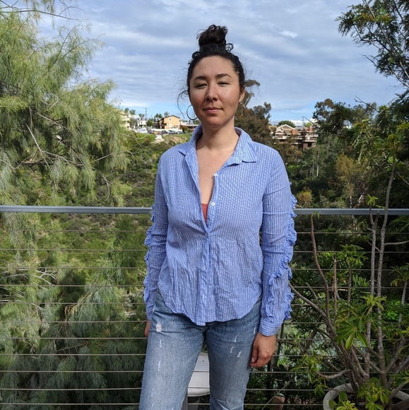 Rails Ruffle Button-Up - Picture 3 of 4